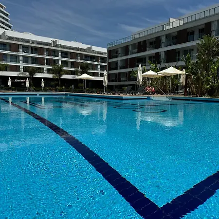 Nothern Cyprus Courtyard Long Collection & Apartment Paralimni